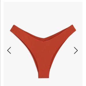 Weworewhat Delilah bikini bottom in rust